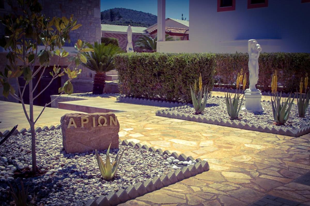Αριων Village & Suites Nafplion Exteriör bild
