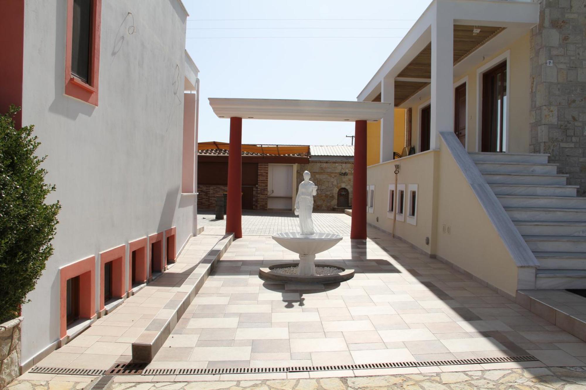 Αριων Village & Suites Nafplion Exteriör bild