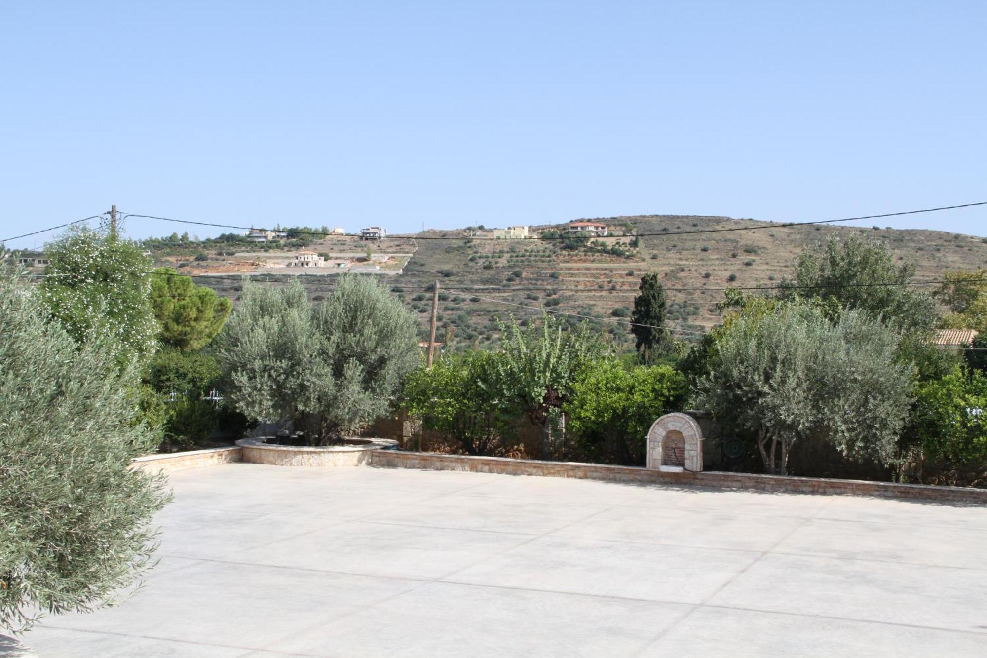 Αριων Village & Suites Nafplion Exteriör bild