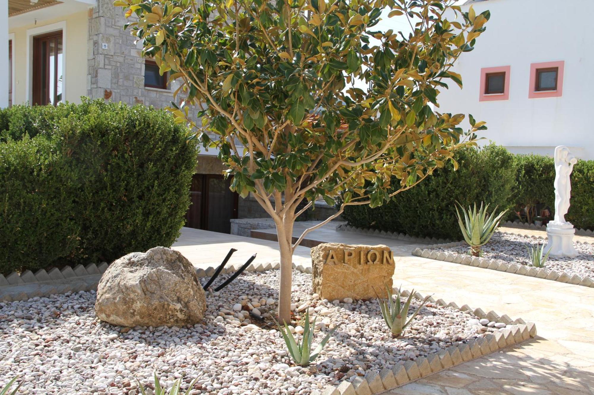Αριων Village & Suites Nafplion Exteriör bild