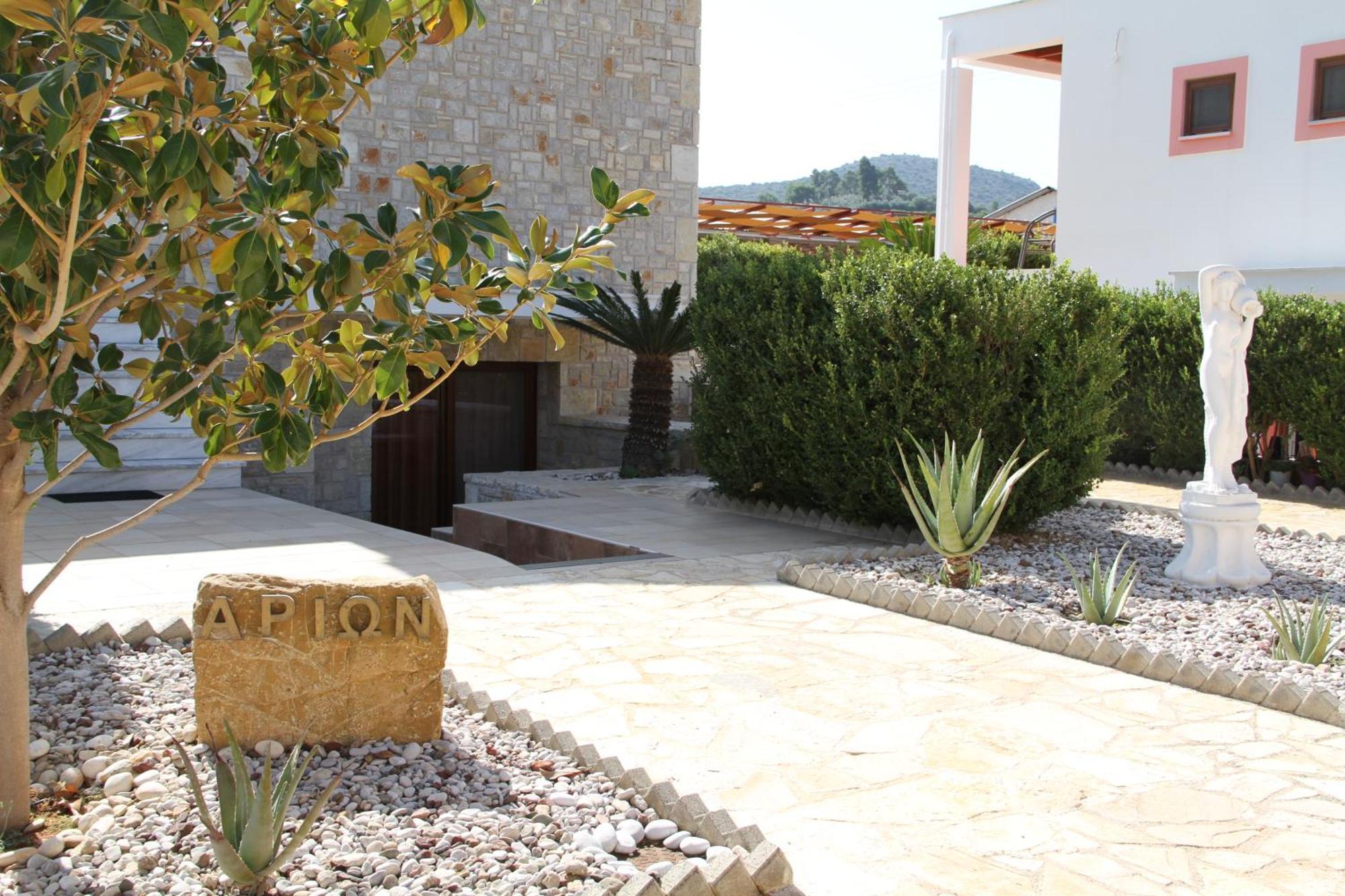 Αριων Village & Suites Nafplion Exteriör bild
