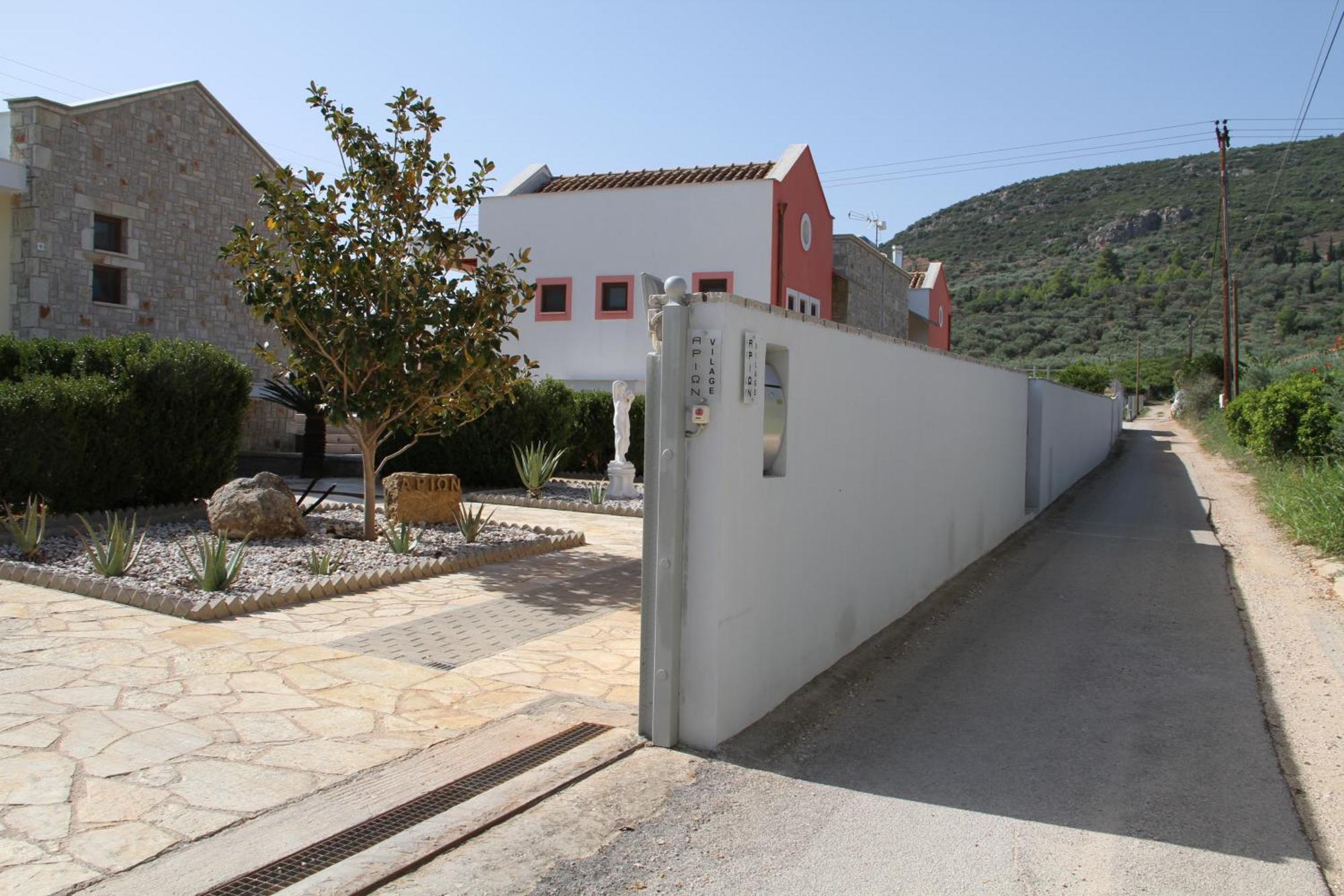 Αριων Village & Suites Nafplion Exteriör bild